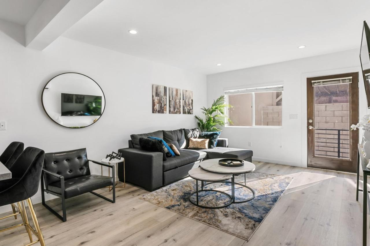 Muirfield Chic City Bungalow With Parking Los Angeles Bagian luar foto