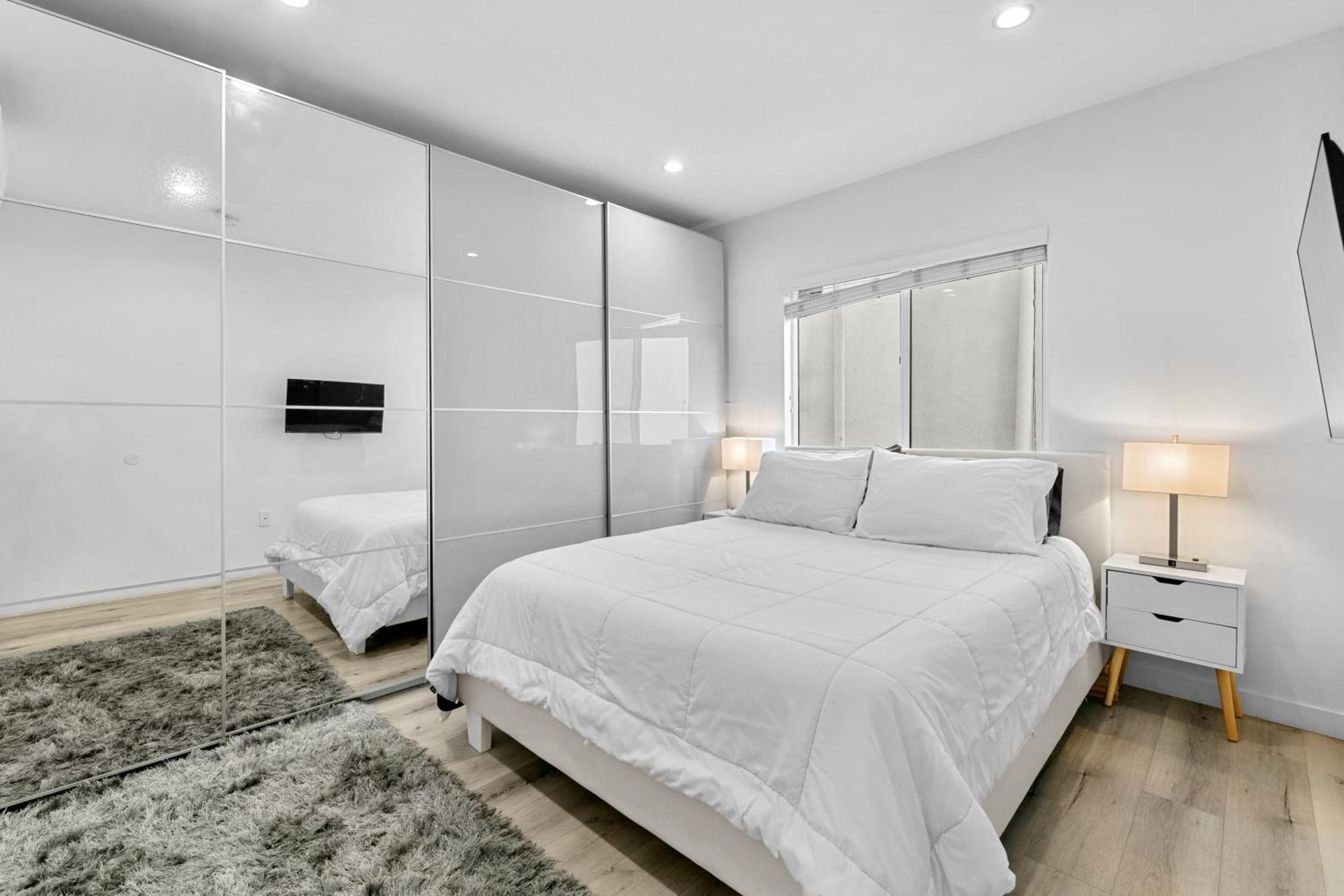 Muirfield Chic City Bungalow With Parking Los Angeles Bagian luar foto