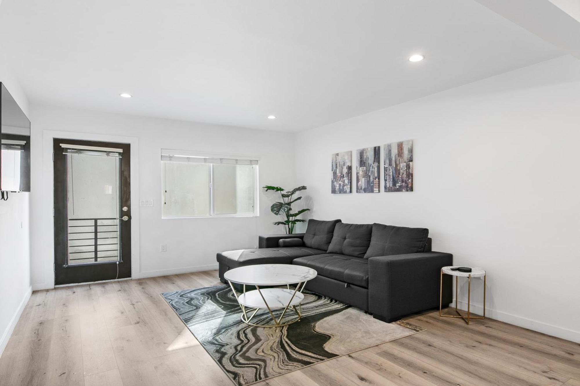 Muirfield Chic City Bungalow With Parking Los Angeles Bagian luar foto